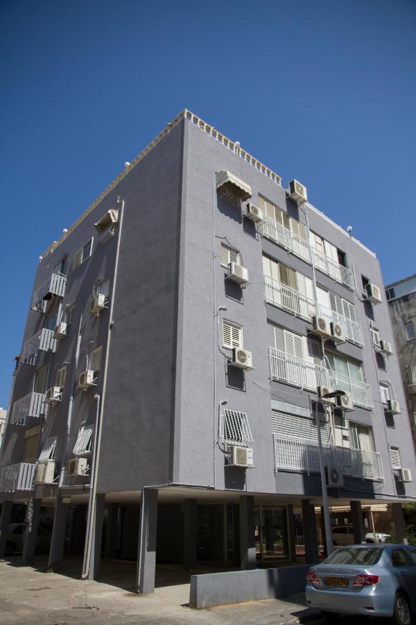 Apartments4You Maya Бат-Ям Екстер'єр фото