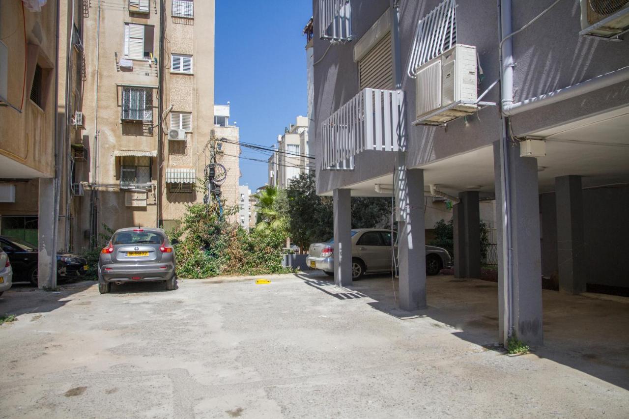 Apartments4You Maya Бат-Ям Екстер'єр фото