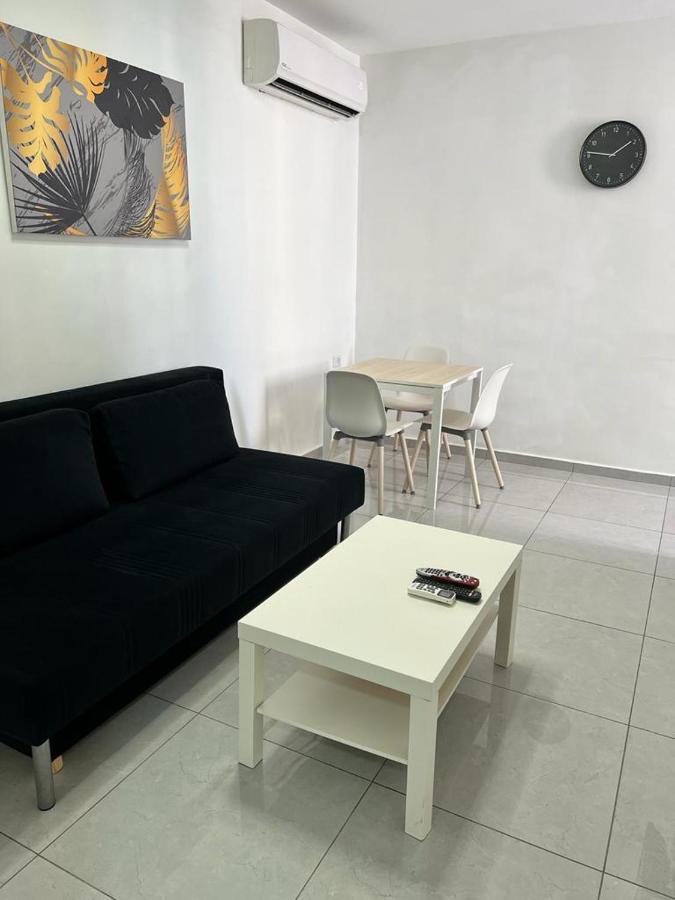 Apartments4You Maya Бат-Ям Екстер'єр фото